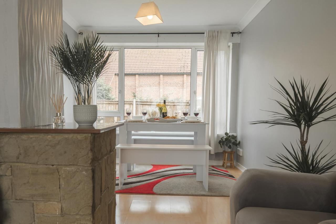 Idyllic 3-Bed House. 5-Min From Channel Tunnel Villa Folkestone Ngoại thất bức ảnh