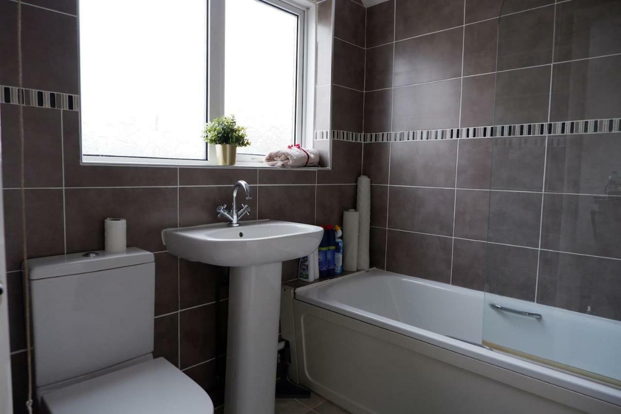 Idyllic 3-Bed House. 5-Min From Channel Tunnel Villa Folkestone Ngoại thất bức ảnh